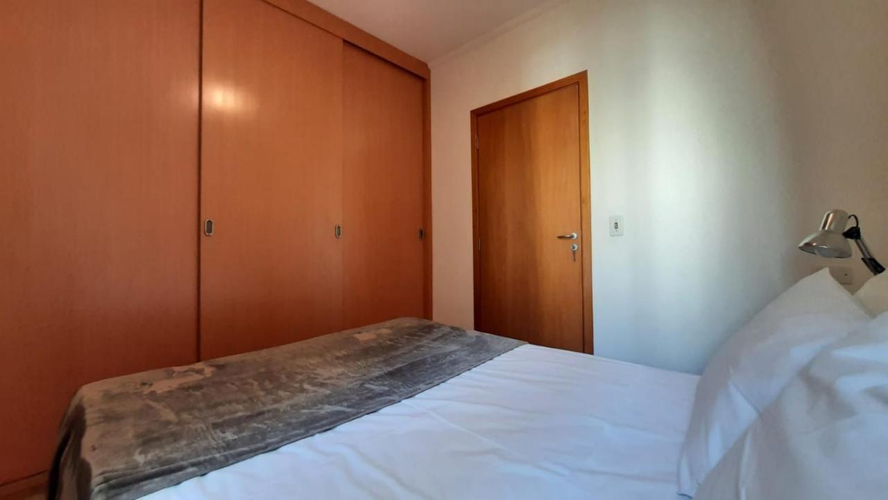 Apt De 2 Quartos, 3 Quadras Av Paulista E Wi-Fi 250 Mbs Apartment São Paulo Luaran gambar